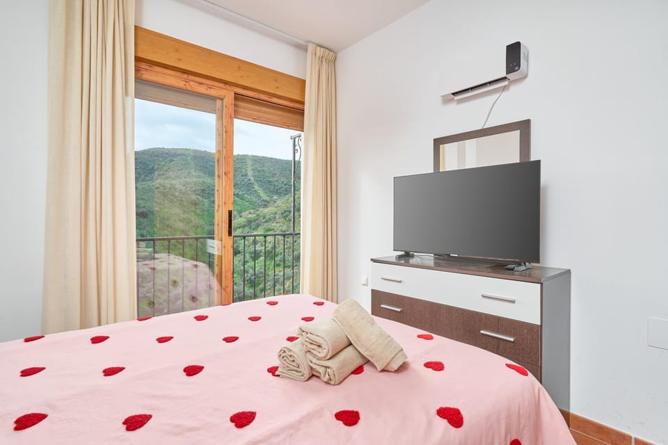 Living room, Bedroom