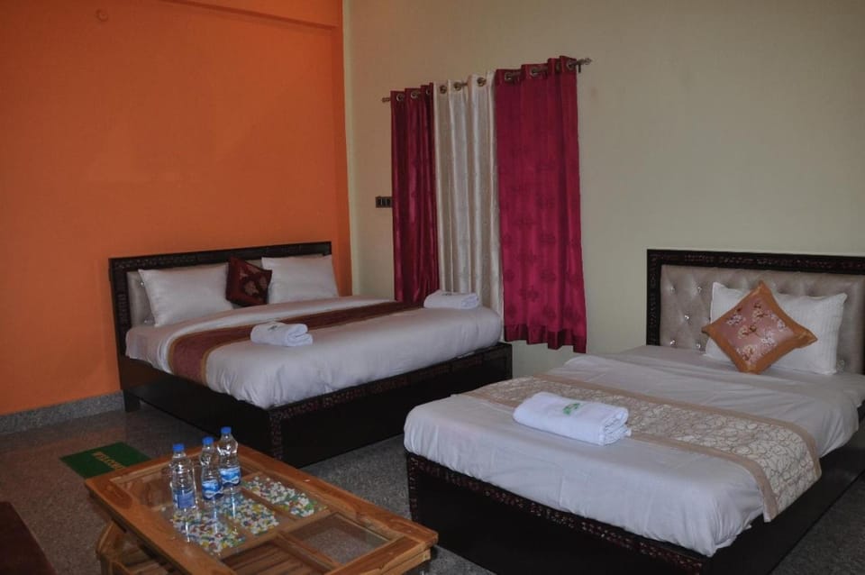 Hotel DA Raj Palace Near Delhi Airport Bed and Breakfast in New Delhi