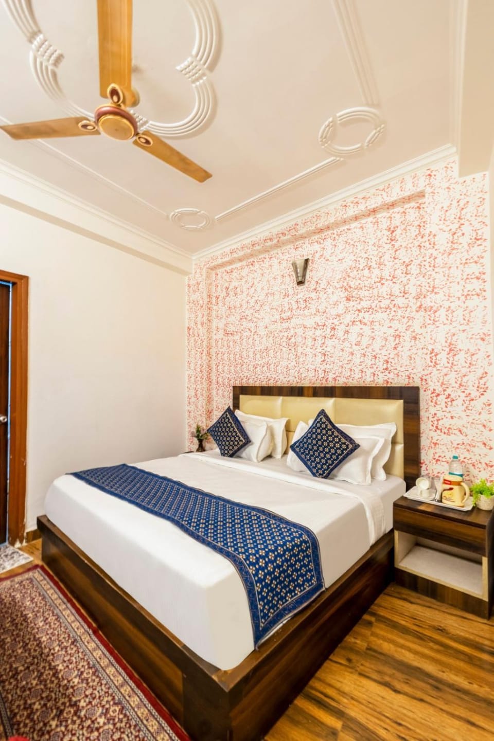 Hotel DA Raj Palace Near Delhi Airport Bed and Breakfast in New Delhi