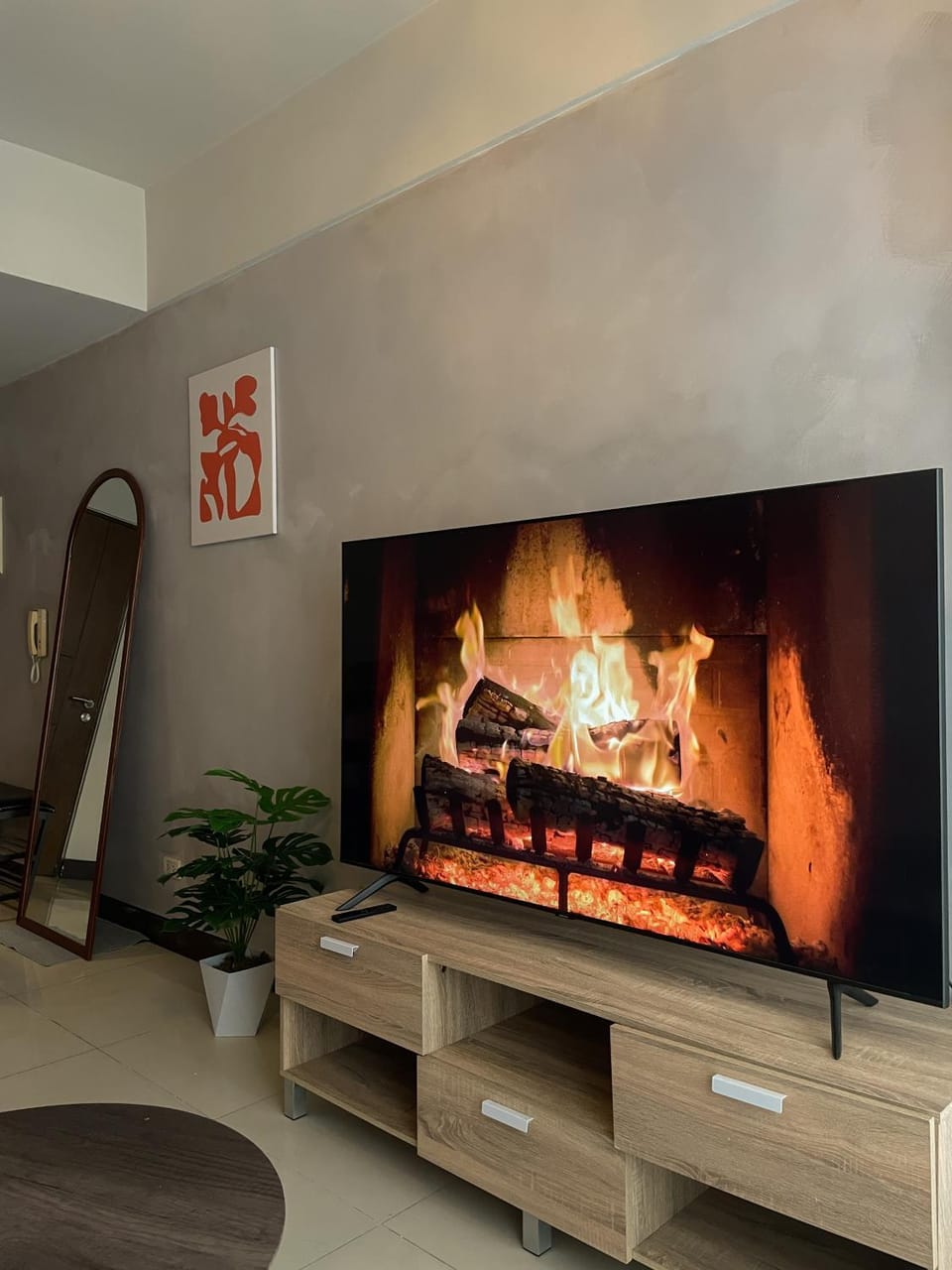 Communal lounge/ TV room, TV and multimedia, Living room, Seating area, Evening entertainment