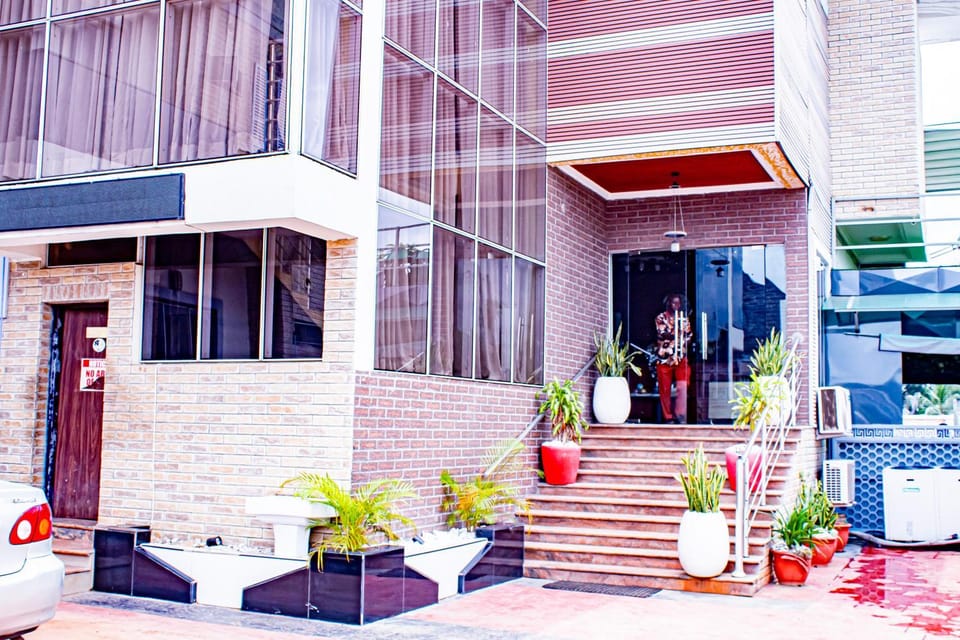 Fobbs Apartment and Suites Hotel in Nigeria