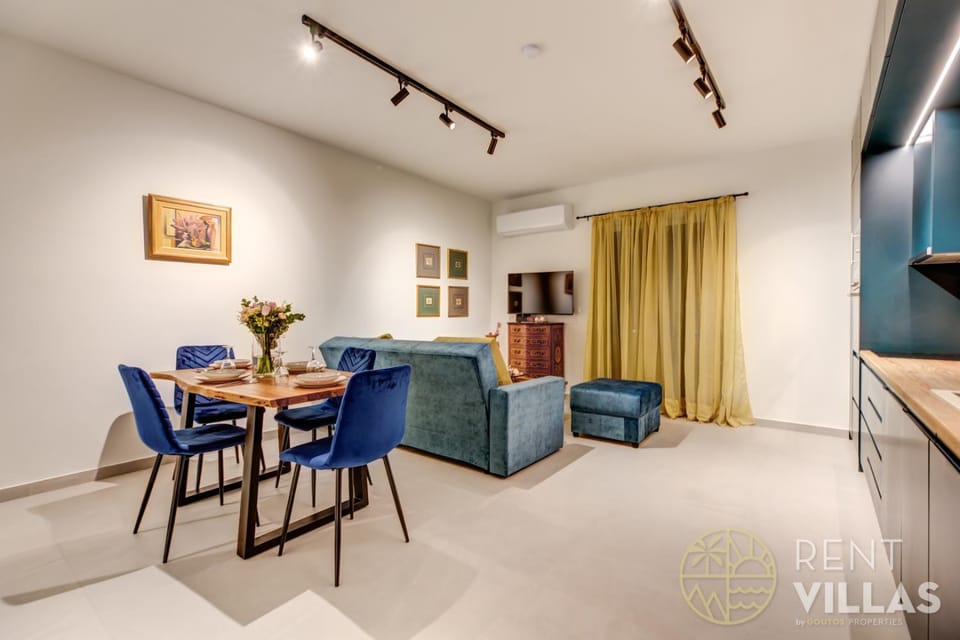 TV and multimedia, Living room, Dining area