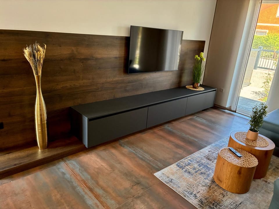 TV and multimedia, Living room