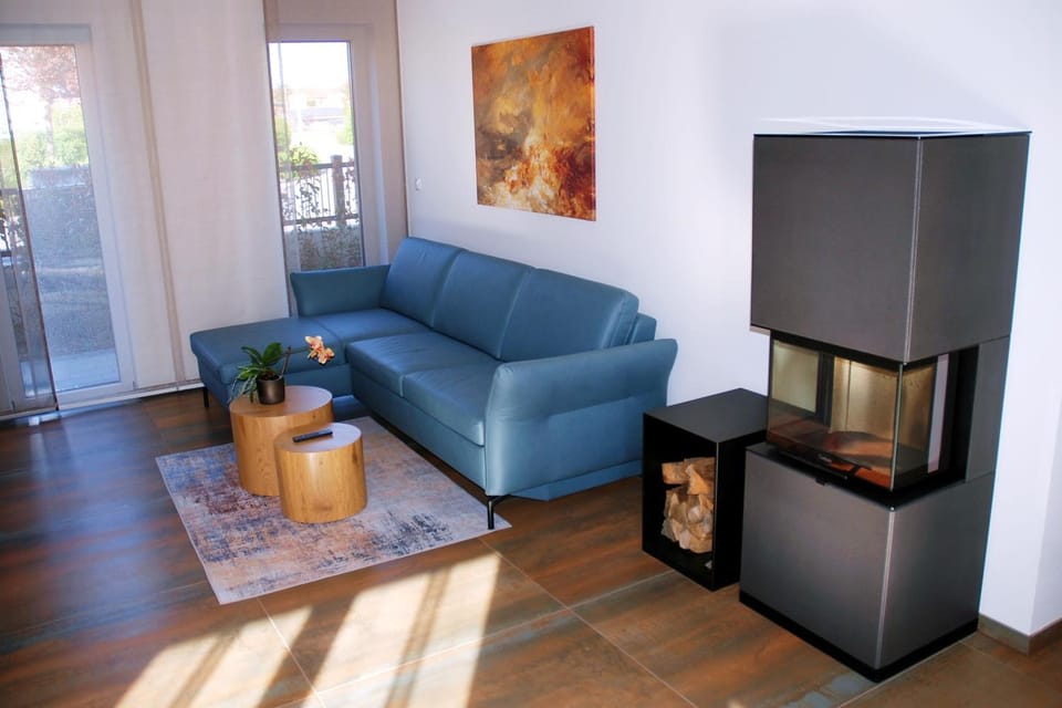 Living room, fireplace