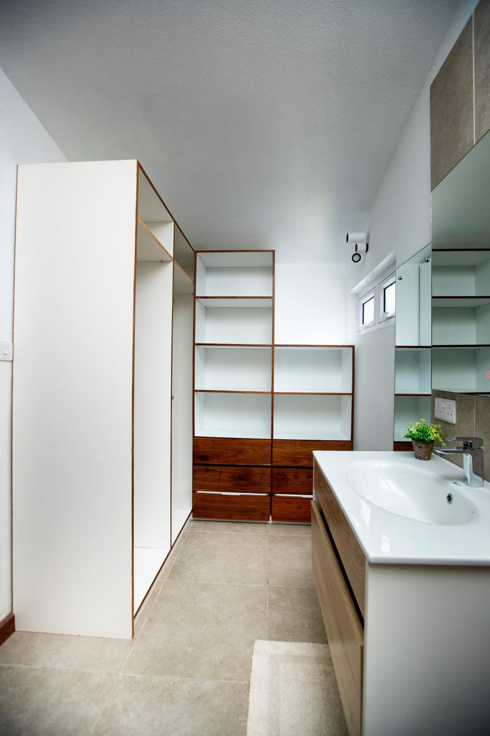 Bathroom, wardrobe