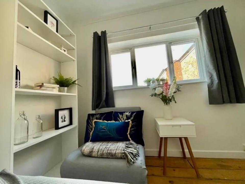 2BR Perfect Base for Work & Leisure in Newport! Apartment in Newport