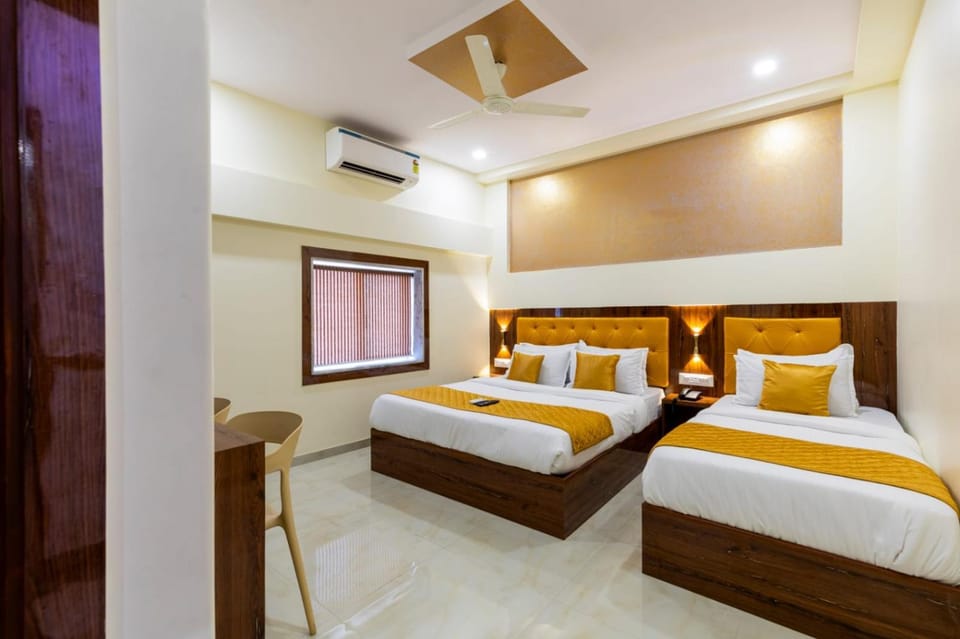 Bed, Bedroom, Family, air conditioner
