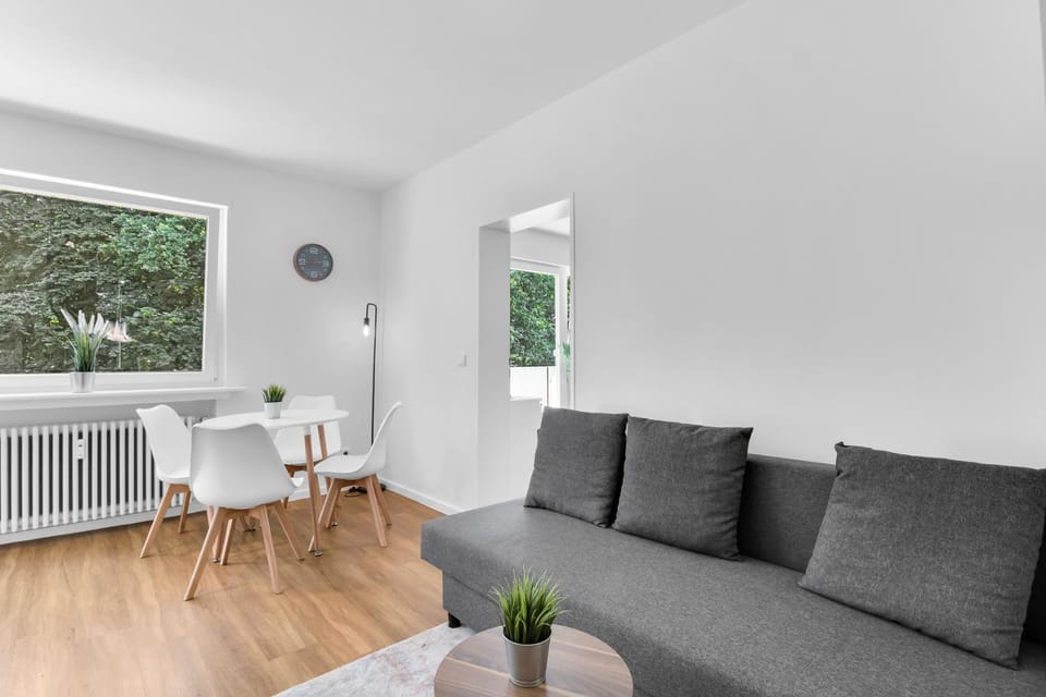 Ferienunterkunft mit Balkon und einem Schlafzimmer Apartment in Lippstadt