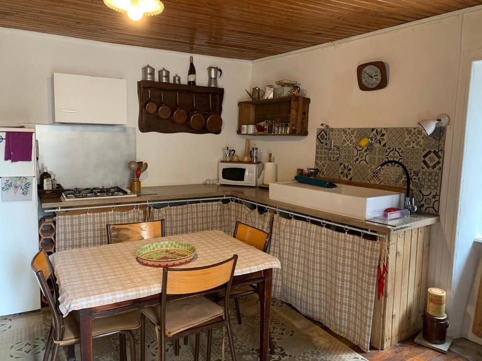 oven, pet friendly, stove, kitchen