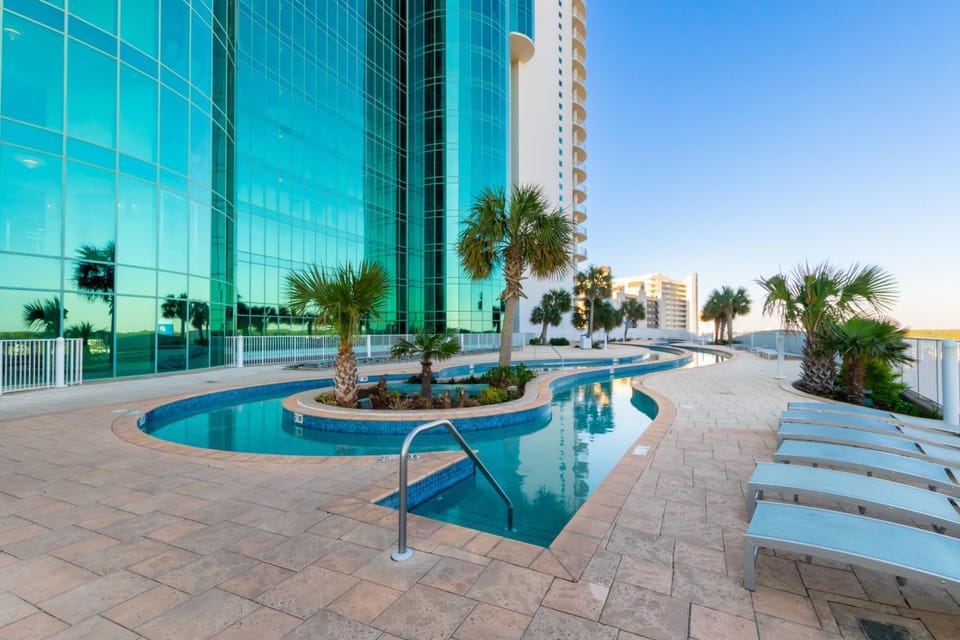 Property building, Swimming pool