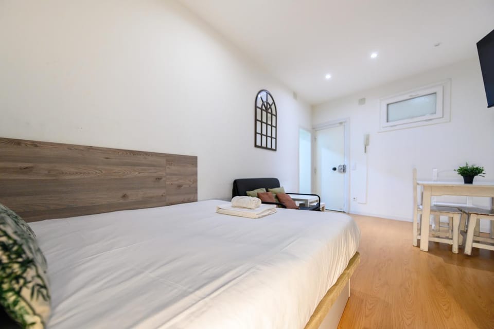 ESA80E Piso en el centro de Madrid -Malasaña Alquiler temporal Apartment in Centro