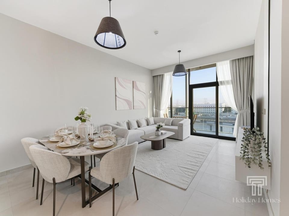View (from property/room), Balcony/Terrace, Living room, Seating area, Dining area
