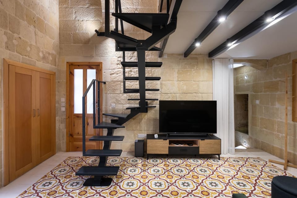 Stylish Loft in Valletta 2 Bathrooms Apartment in Valletta