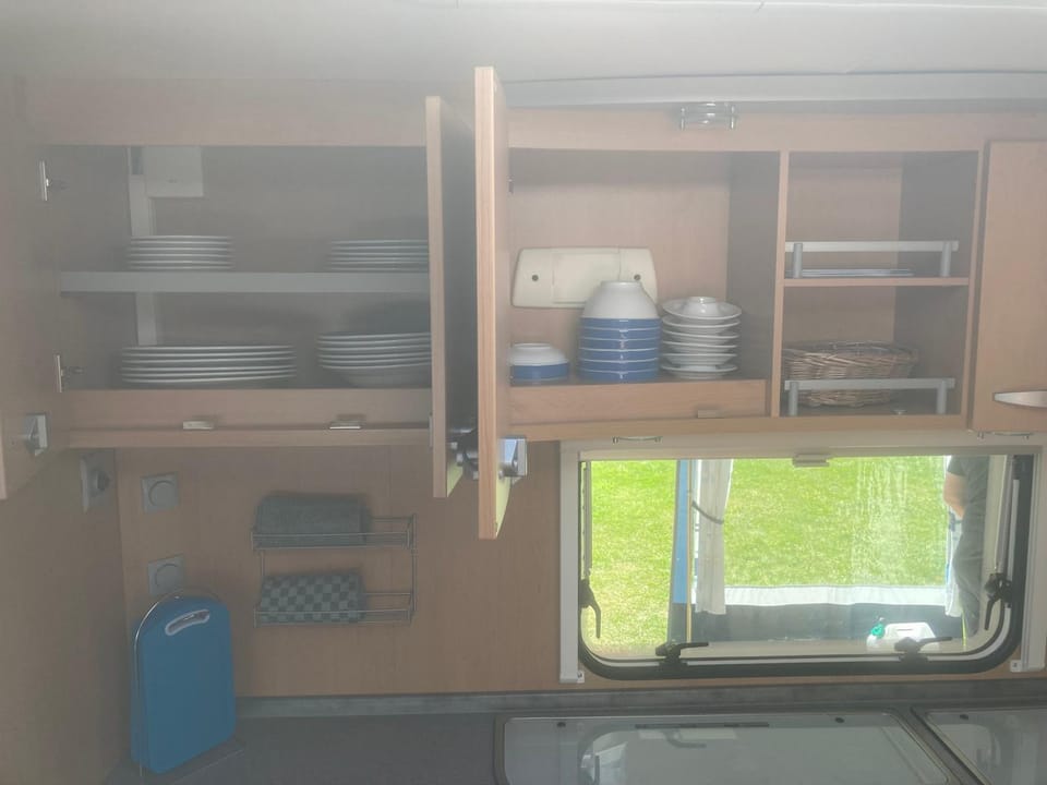 Kitchen or kitchenette, kitchen