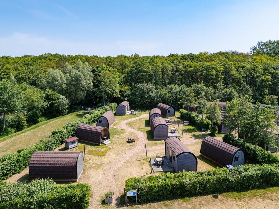 Duinlodge 4P - Camping Duinhoeve - Zeeland | Glamping with the whole family | Maireweg 7 Chalet in Renesse