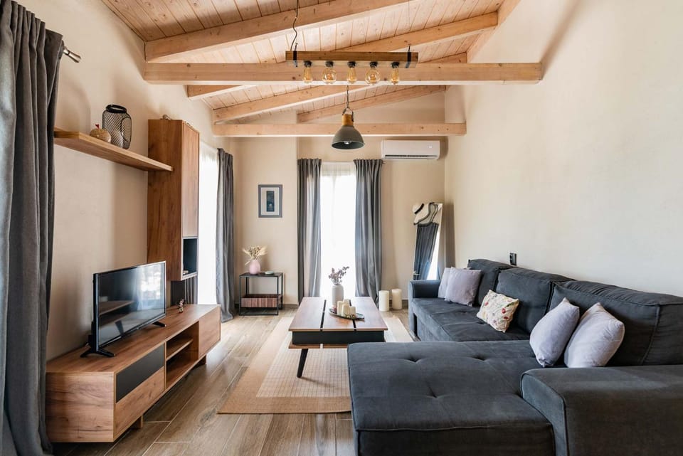 Lagom House by PaxosRetreats Villa in Peloponnese, Western Greece and the Ionian