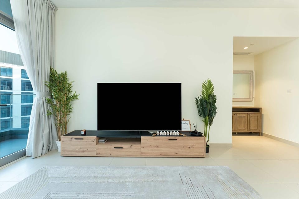 TV and multimedia, Evening entertainment
