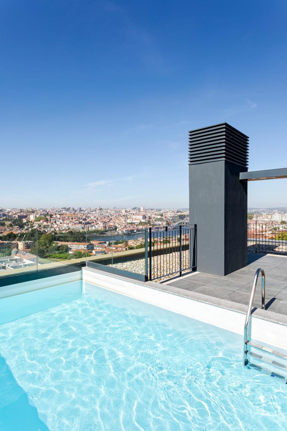 Balcony/Terrace, Swimming pool