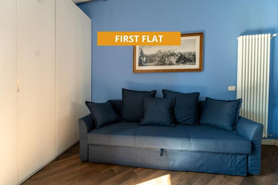 Duomo 7 min - Two Independent Flats With Parking Apartment in Milan