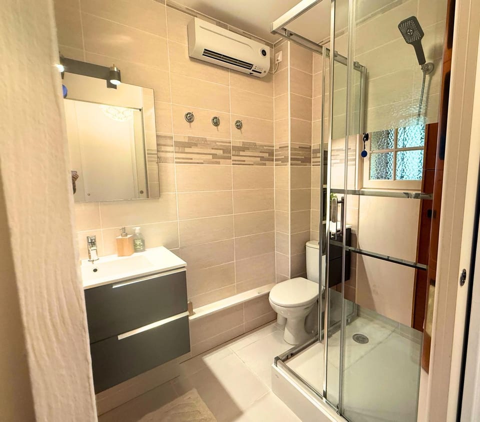 Appartement T1 bis - Le Petit Corail Apartment in Saint-Raphael