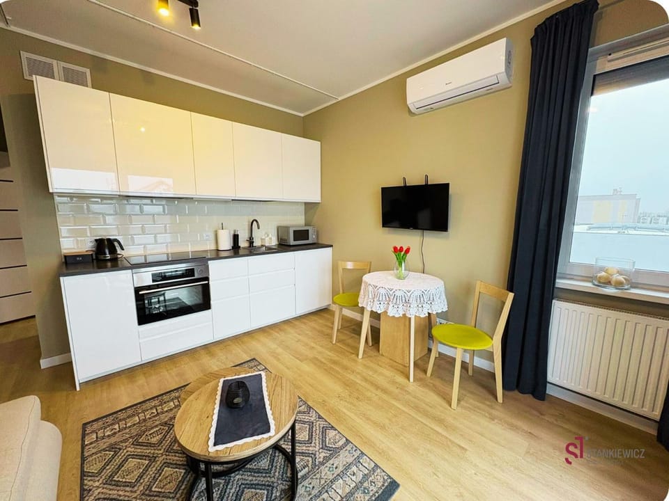 Słoneczny Apartament Niepodległości Parking Apartment in Greater Poland Voivodeship