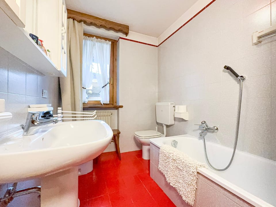 Toilet, Bathroom, Bath, towels