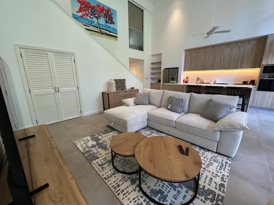 Elegant Architect Duplex Pool & Garden Apartment in Grand Baie