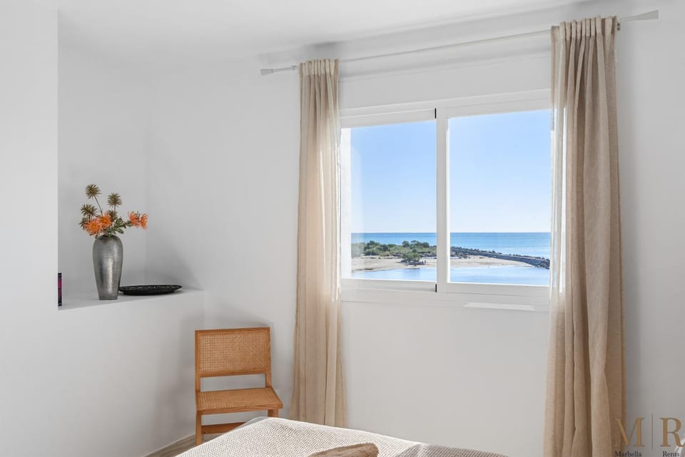 Bedroom, Sea view