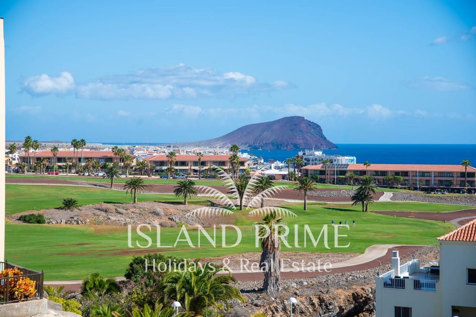 Stunning Golf & Sea Views with Heated Pool OGG106 Apartment in Abona