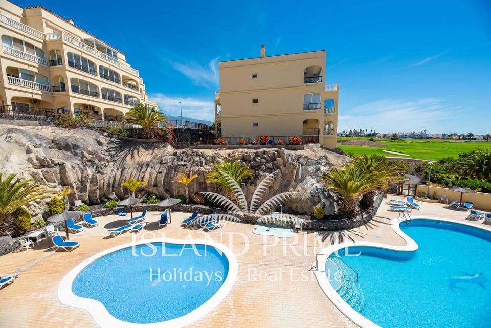 Stunning Golf & Sea Views with Heated Pool OGG106 Apartment in Abona