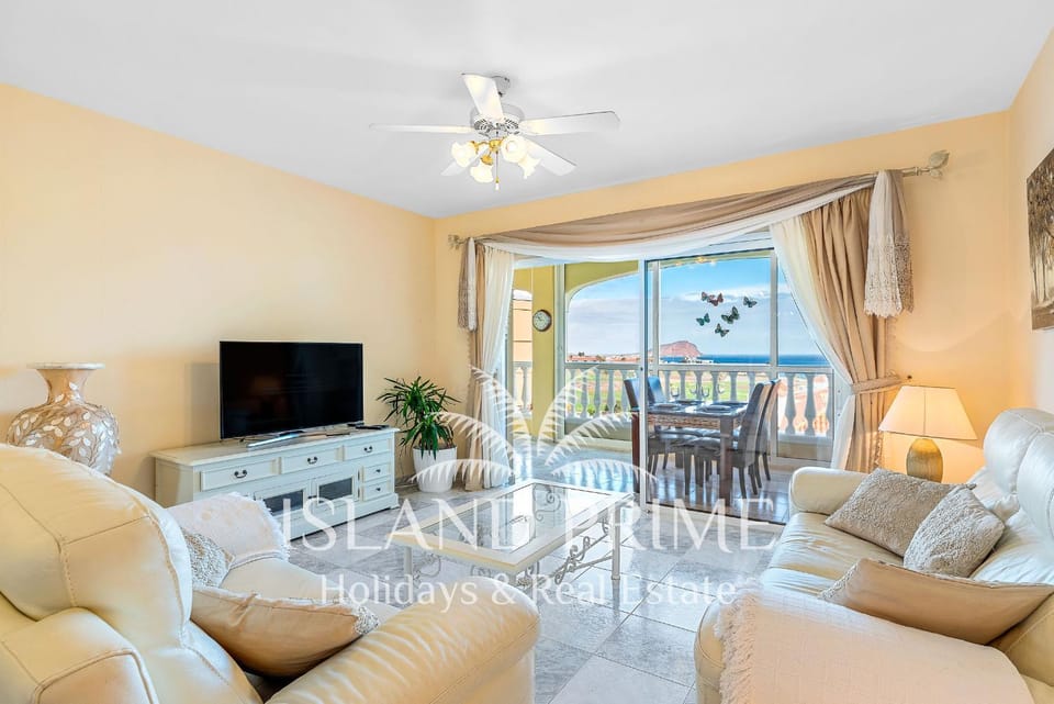 Stunning Golf & Sea Views with Heated Pool OGG106 Apartment in Abona