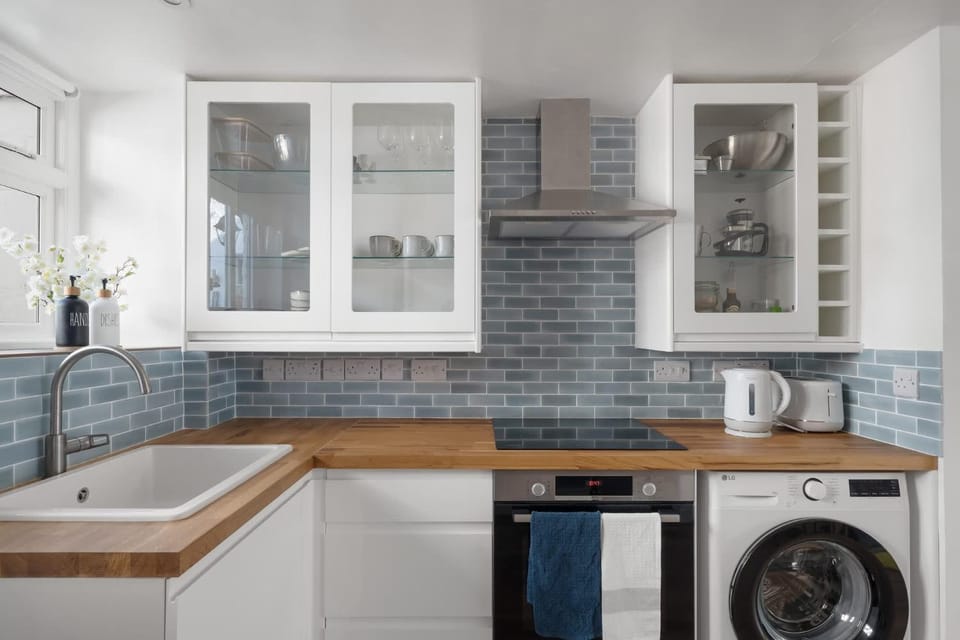 Serene Cottage Nr the Waterfront Topsham House in Teignbridge