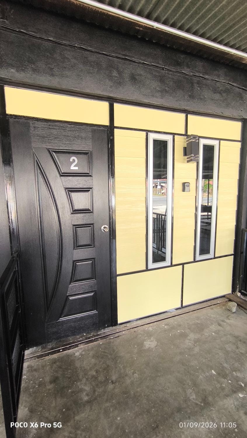 Facade/entrance