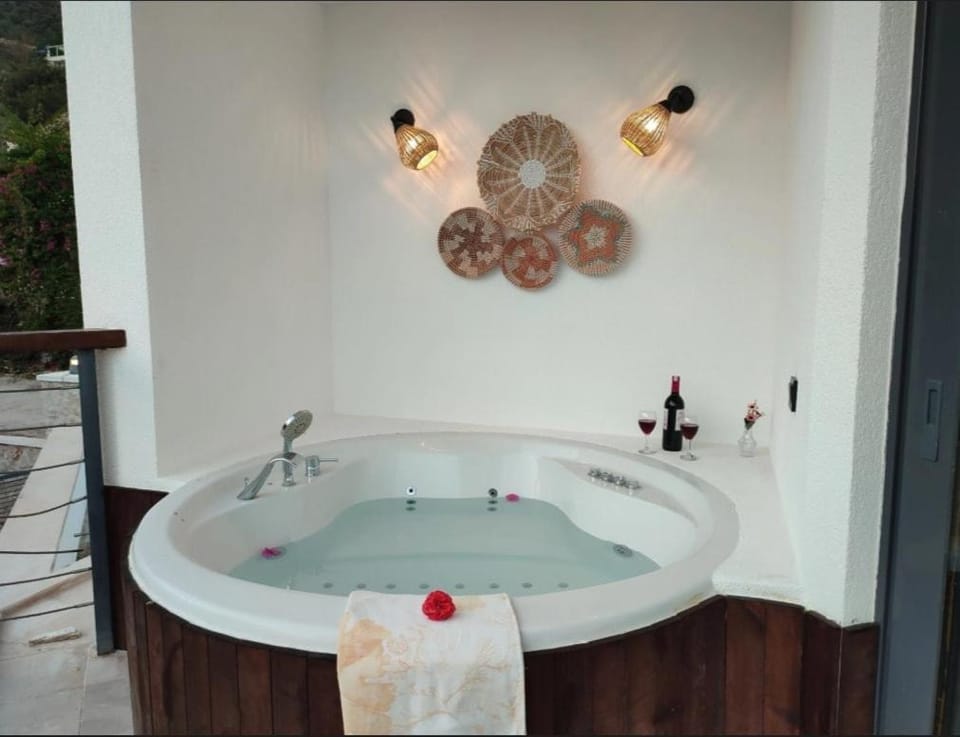 Bathroom, Bath