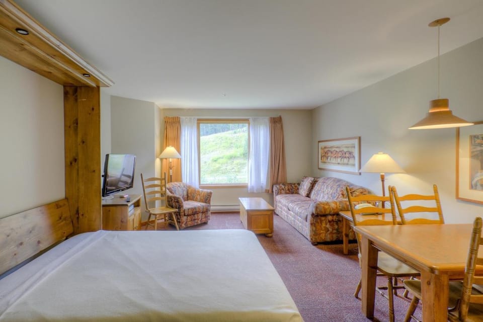 Cahilty #122 home House in British Columbia