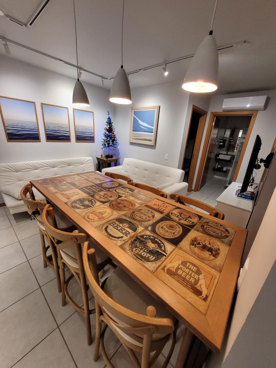 Living room, Dining area