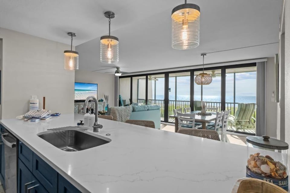 Sundial E208 House in Sanibel Island