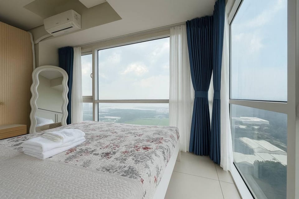 SMDC BREEZE Manila Bay Sunset View Apartment in Pasay