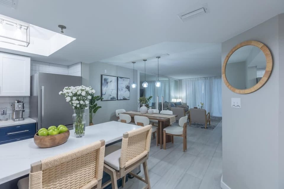 Gorgeous Ocean View Condo Near Flagler Ave - 421S House in New Smyrna Beach