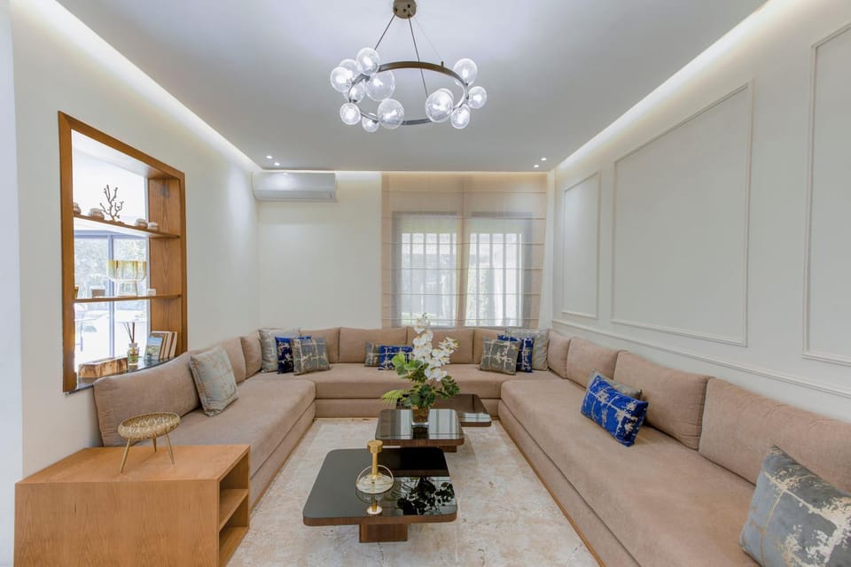 Private Villa Fes 4 Bedrooms Lush Olive Garden Gated Community Full Service- Om Apartment in Fes