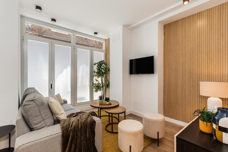 Communal lounge/ TV room, Living room
