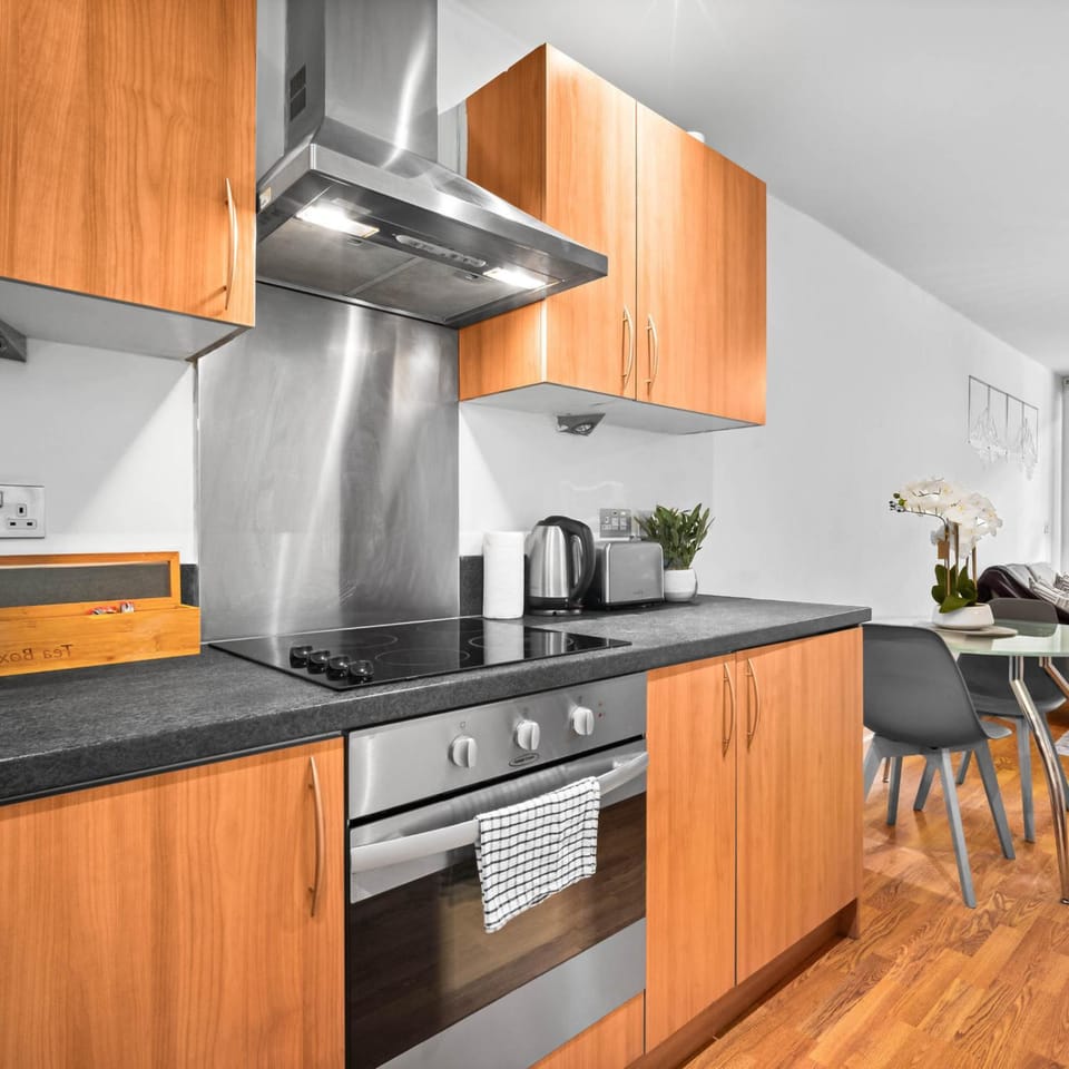 Kitchen or kitchenette, Dining area, toaster