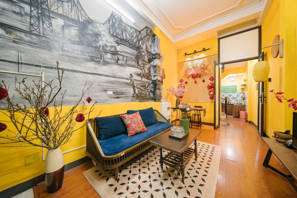Living room, Seating area