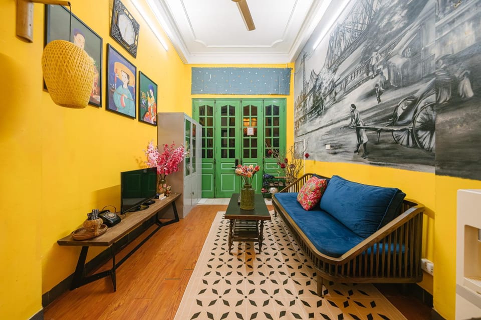 Living room, Seating area