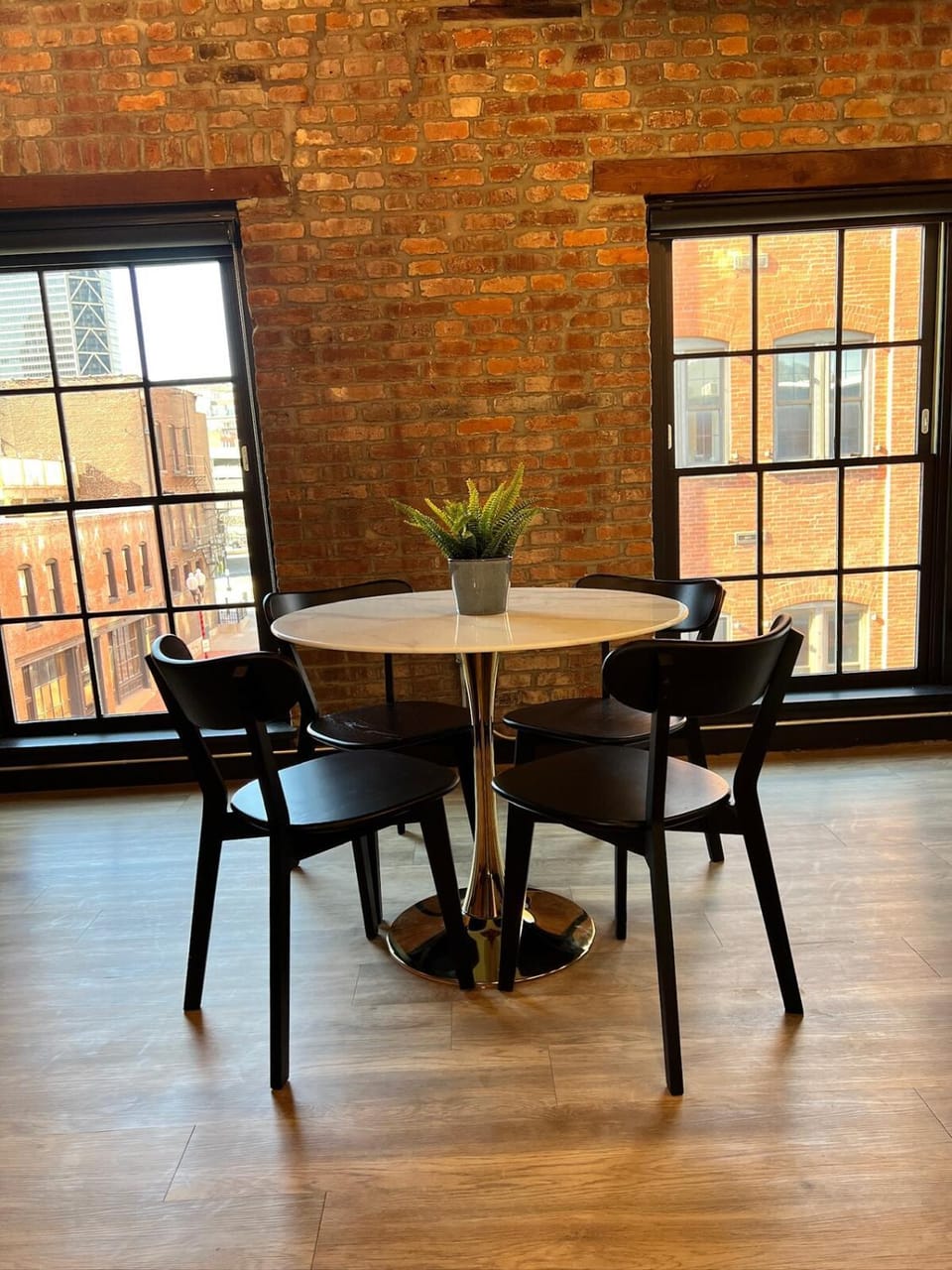 Seating area, Dining area