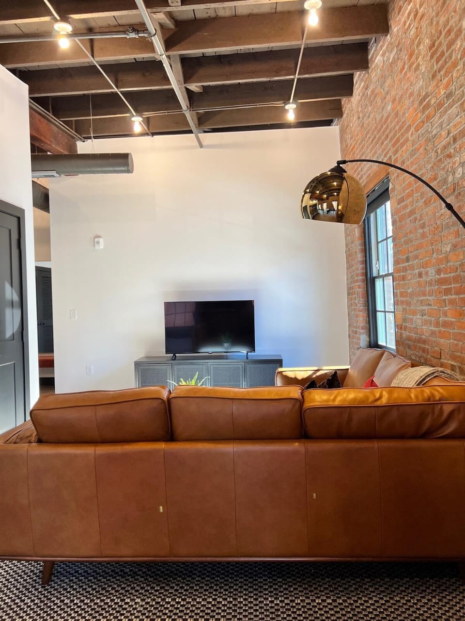 TV and multimedia, Seating area, Evening entertainment
