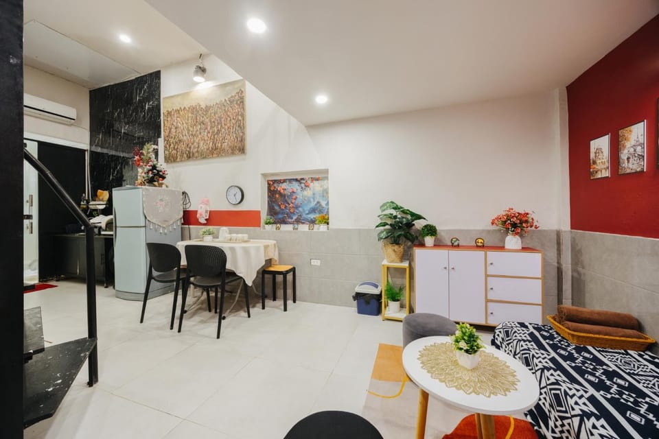 Ancient House, Heart of OldQuarter, 5' to Hoan Kiem Lake Apartment in Hanoi