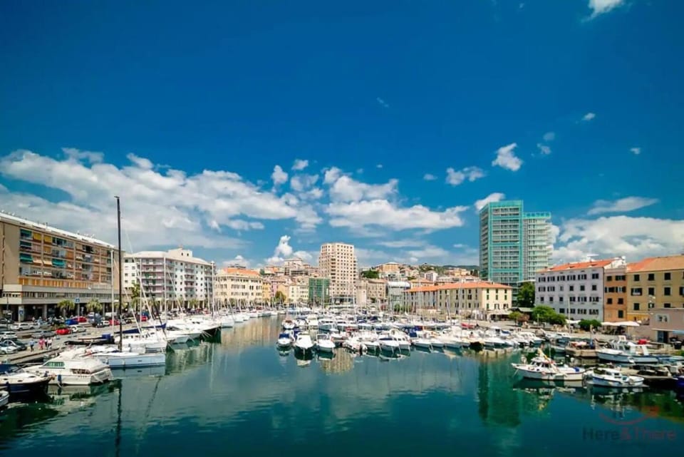 Nearby landmark, Location