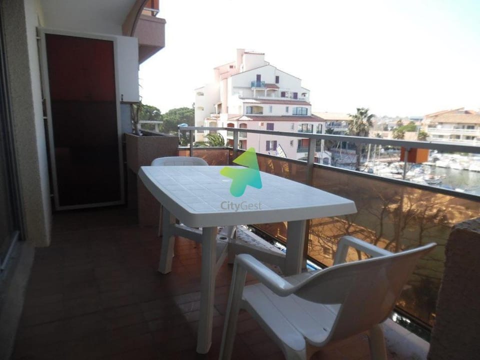 Marines du Soleil Deux-Pièces traversant 4MSOLC32 Apartment in Canet-en-Roussillon