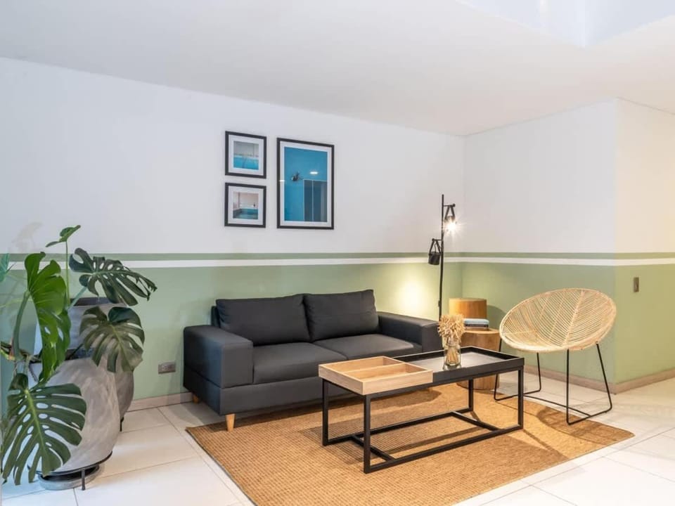 NOK Cozy 3 BR with Balcony in Laureles Medellin Apartment in Medellin